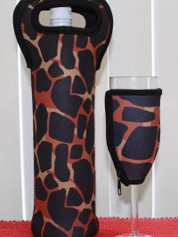 Big Giraffe – Single Bottle Carrier & Champagne Glass Cooler LIMITED STOCK – Clearance 50% off